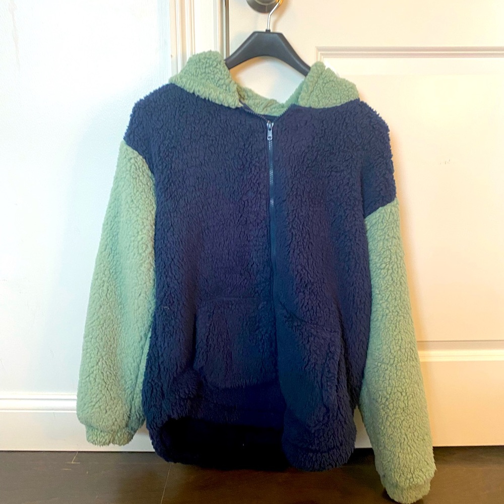 Perfectly soft Sherpa Zip-up Hoodie! NWT!